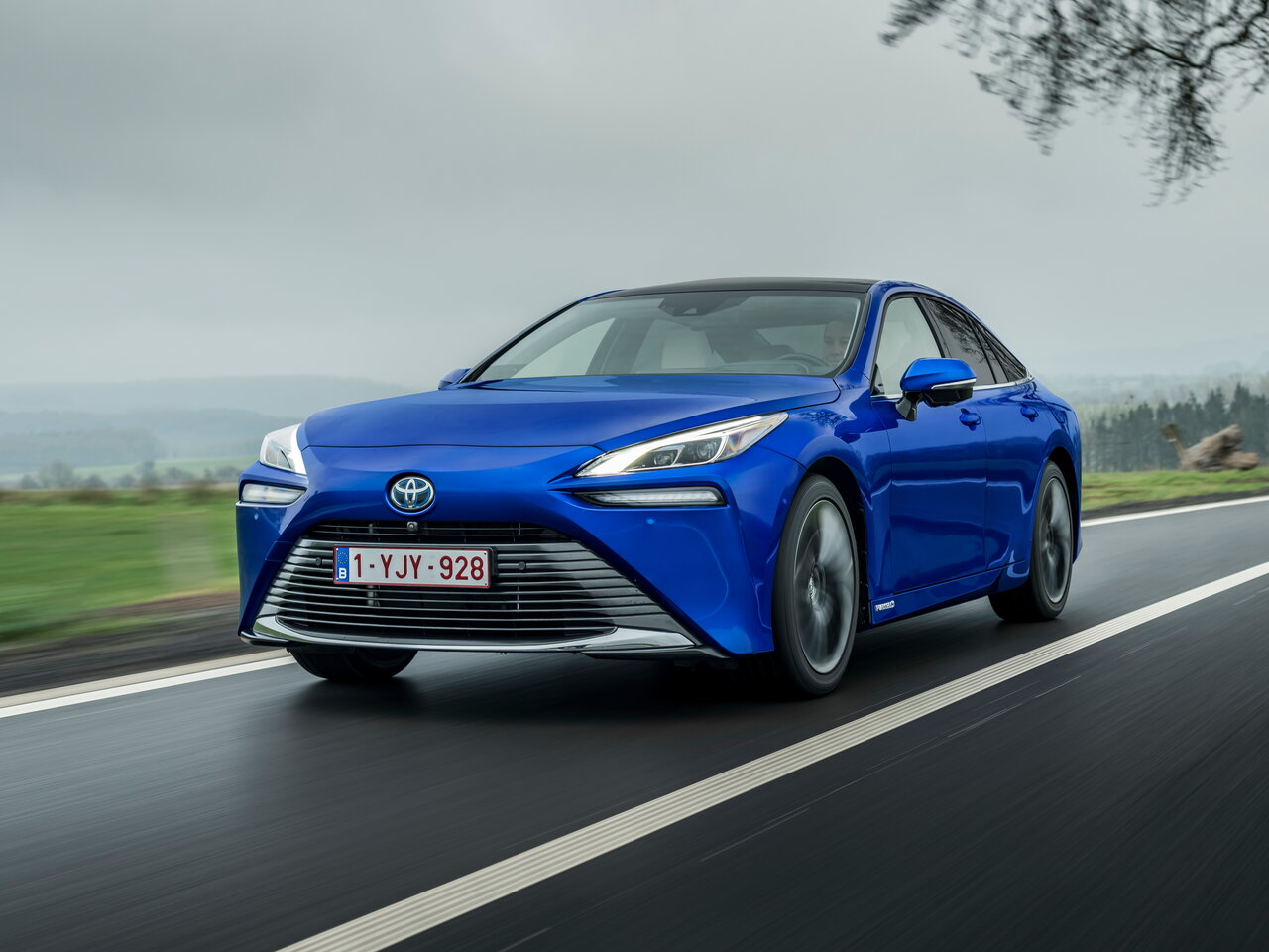 Подбор шин на Toyota Mirai II
