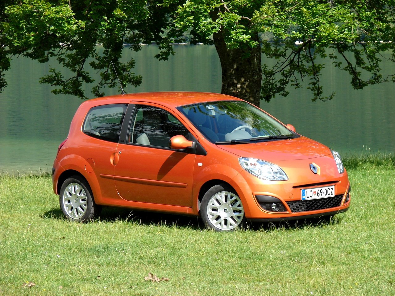 Подбор шин на Renault Twingo II