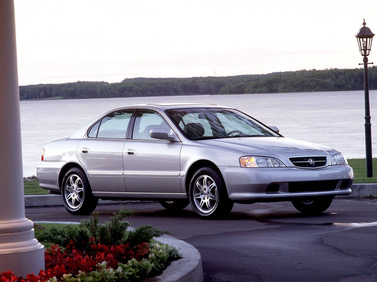 Подбор шин и дисков для автомобиля Acura TL
