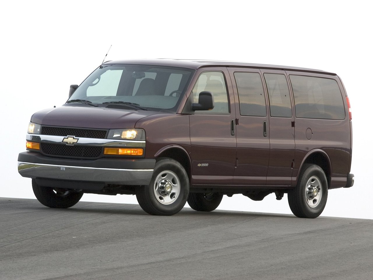 Подбор шин и дисков для автомобиля Chevrolet Express